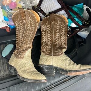 Nocona men’s size 9 boot